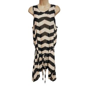 Chevron Print Chiffon Mini Dress White Black Large